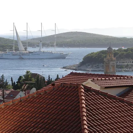 Apartamento Curin Hvar Town